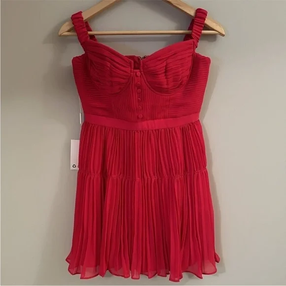 NWT Self-Portrait Off Shoulder Chiffon Mini Dress in Redsize UK 8 / US 4